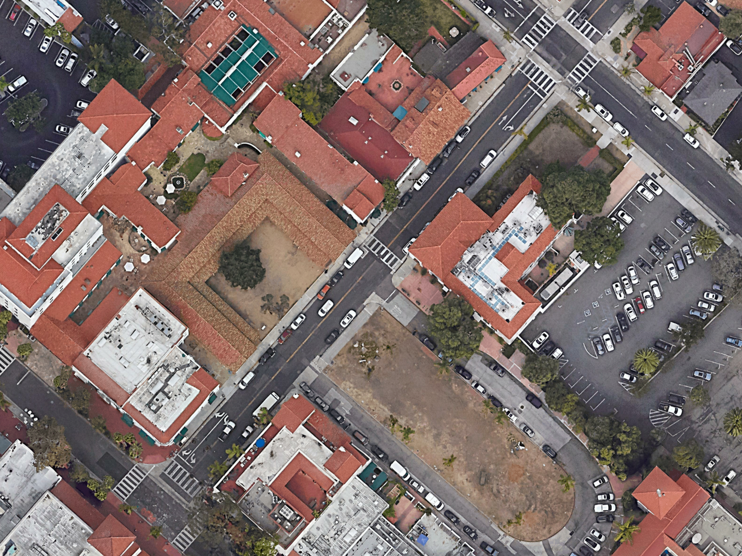 Aerial view of the SAN JOSE SolarPorts installation