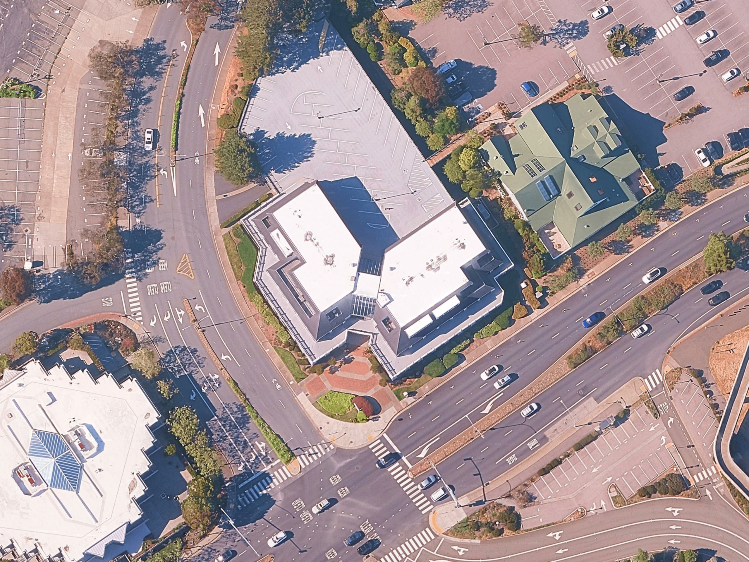 Aerial view of the LARKSPUR SolarPorts installation