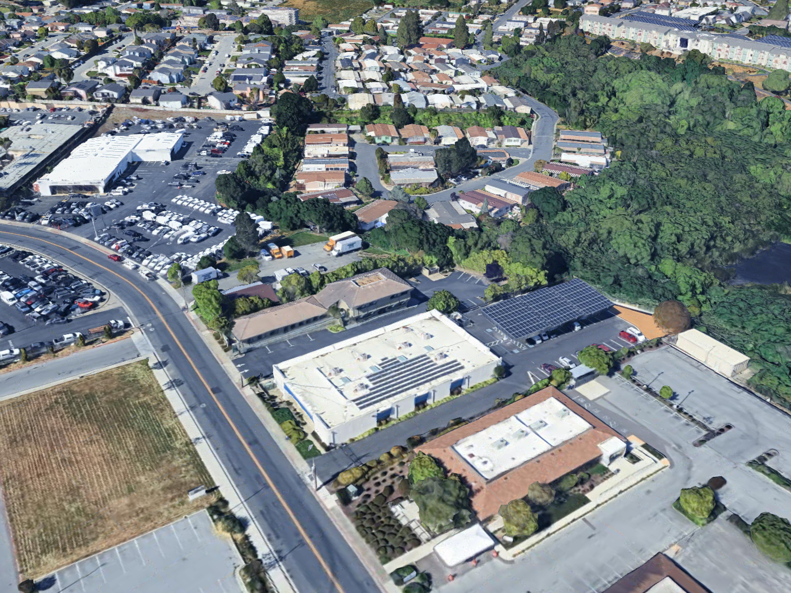 Aerial view of the WATSONVILLE SolarPorts installation