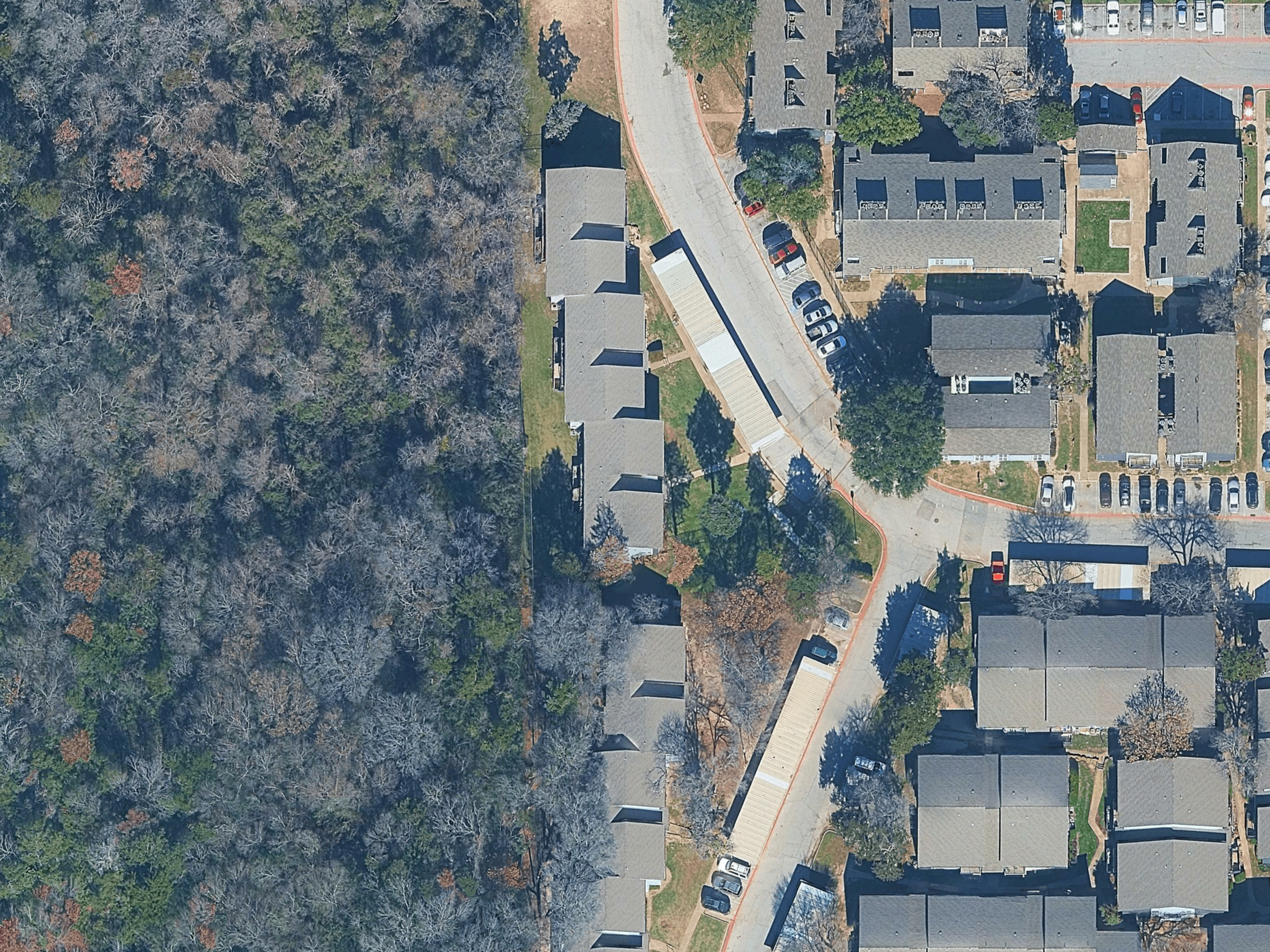 Aerial view of the DALLAS SolarPorts installation